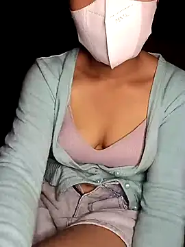 -Huong-99 online show from November 2025 07:17:01 PM