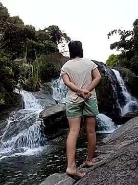 -Huong-99 online show from November 2025 09:46:02 AM