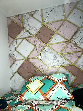 Amira Malia online show from January 2026 06:33:01 PM