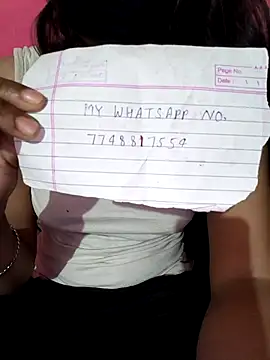 Snapshot of Hot__girls001 chatting on November 2025 02:05:01 AM Hot girls001 online show from November 2025 02:05:01 AM