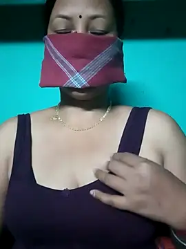 Snapshot of Hot__girls001 chatting on November 2025 06:24:02 PM Hot girls001 online show from November 2025 06:24:02 PM