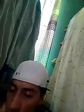 Snapshot of charlyver36 chatting on November 2025 02:20:02 PM charlyver36 online show from November 2025 02:20:02 PM