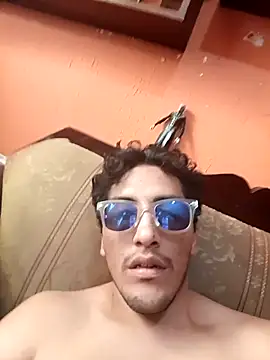 Snapshot of charlyver36 chatting on November 2025 08:53:01 PM charlyver36 online show from November 2025 08:53:01 PM