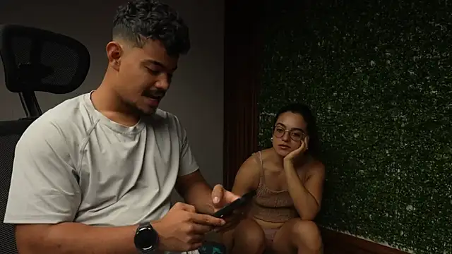 crimson heart1 online show from December 2025 01:13:02 PM