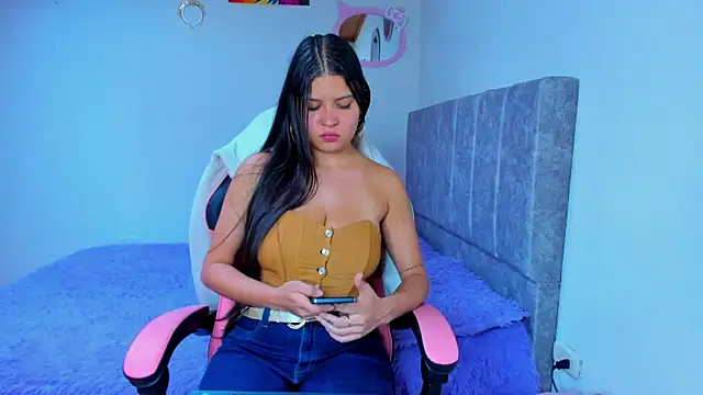 kiity hot 6 online show from May 2026 08:40:02 PM