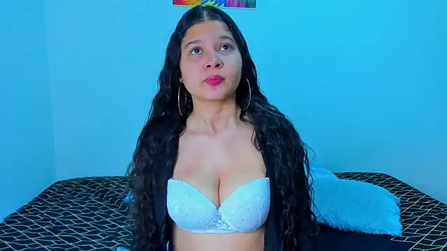 Snapshot of kiity_hot_6 chatting on November 2025 10:02:01 PM kiity hot 6 online show from November 2025 10:02:01 PM