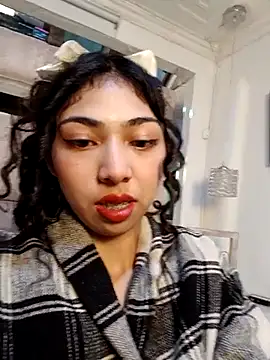 Snapshot of Emmaskinny chatting on November 2025 12:53:02 PM Emmaskinny online show from November 2025 12:53:02 PM