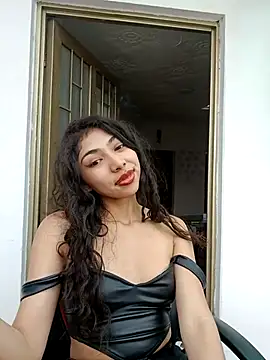 Snapshot of Emmaskinny chatting on November 2025 07:18:01 PM Emmaskinny online show from November 2025 07:18:01 PM