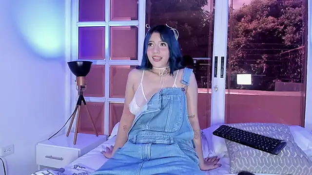 Snapshot of ReiAyanamy chatting on November 2025 08:20:01 PM ReiAyanamy online show from November 2025 08:20:01 PM