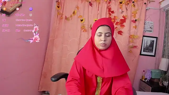 Snapshot of NaylaAbadi chatting on November 2025 12:17:02 PM NaylaAbadi online show from November 2025 12:17:02 PM