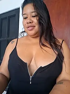 Snapshot of Sarahy- chatting on May 2026 01:39:01 PM Sarahy- online show from May 2026 01:39:01 PM