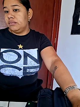 Sarahy- online show from January 2026 12:31:01 PM