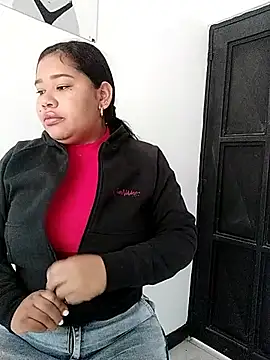 Sarahy- online show from November 2025 11:55:02 AM