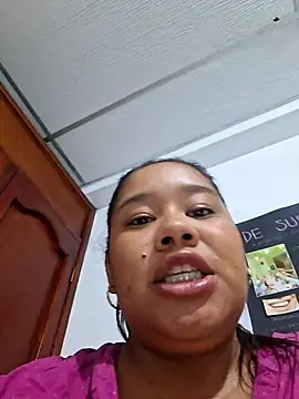 Sarahy- online show from February 2026 02:02:01 AM