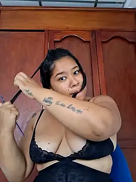 Sarahy- online show from February 2026 02:17:01 PM