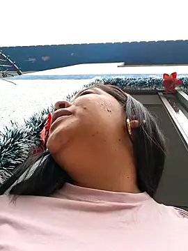 Sarahy- online show from January 2026 12:33:01 PM