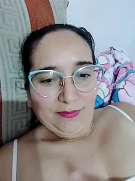 Snapshot of LaLey2702 chatting on November 2025 03:07:01 AM LaLey2702 online show from November 2025 03:07:01 AM