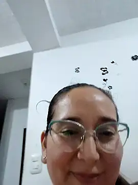 Snapshot of LaLey2702 chatting on November 2025 02:12:01 AM LaLey2702 online show from November 2025 02:12:01 AM