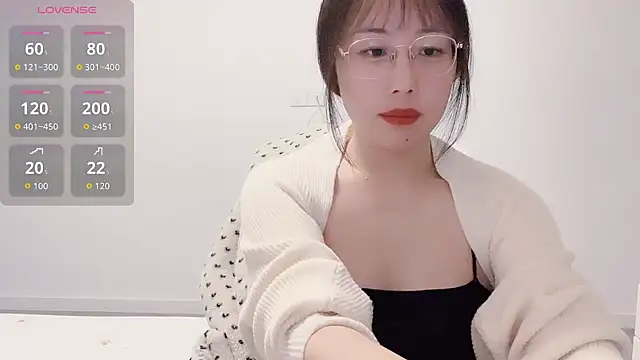 Snapshot of suisui322 chatting on February 2026 01:32:02 PM suisui322 online show from February 2026 01:32:02 PM