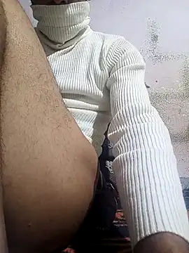 Q1W3E4 online show from November 2025 05:39:02 PM