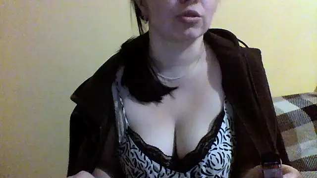 Vitalina282128 online show from February 2026 11:00:02 PM