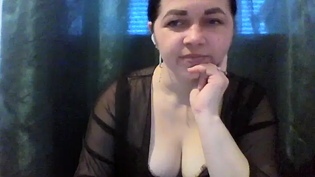 Vitalina282128 online show from April 2026 06:40:01 AM