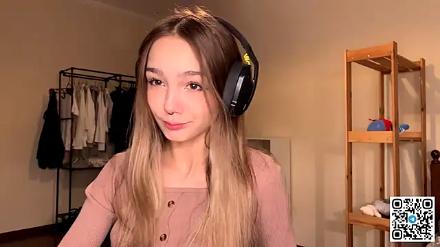 HoaPatton online show from November 2025 11:32:01 AM