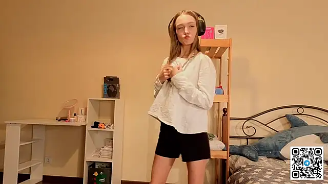 HoaPatton online show from December 2025 11:09:01 AM