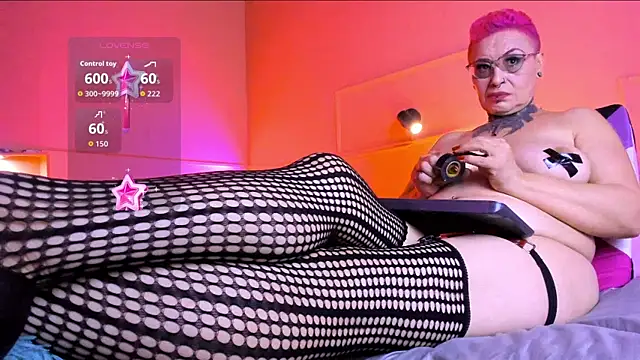 MATURE HARDCORE online show from November 2025 03:05:02 AM