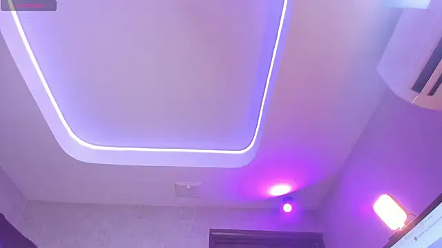 jesssie lee online show from November 2025 10:10:01 PM