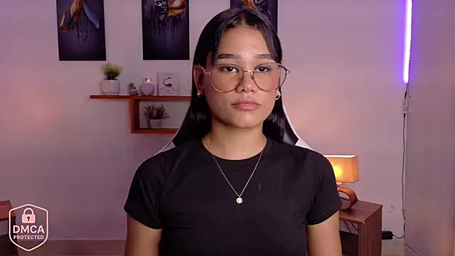 Snapshot of Luna_sofia_1110 chatting on November 2025 03:01:02 AM Luna sofia 1110 online show from November 2025 03:01:02 AM