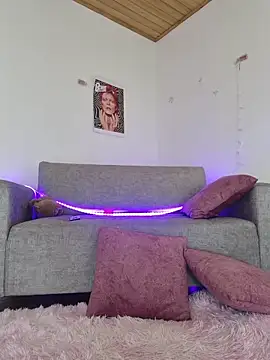 dirty diiana online show from December 2025 10:08:02 AM