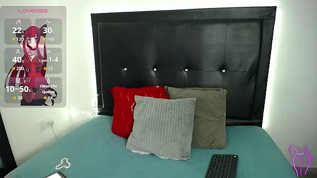 Snapshot of perla_stone_20 chatting on June 2026 10:30:02 PM perla stone 20 online show from June 2026 10:30:02 PM