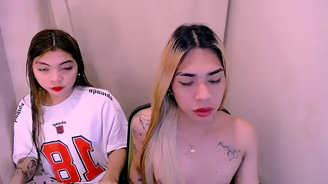 velvetviper06 online show from March 2026 01:01:04 PM