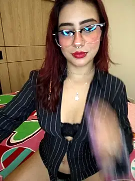 Sarah Lark- online show from February 2026 01:12:02 AM