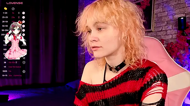 Awawrin online show from December 2025 08:50:01 PM