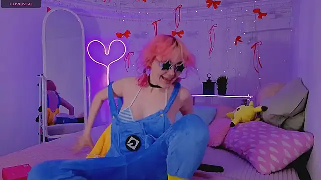 Awawrin online show from March 2026 08:24:01 PM