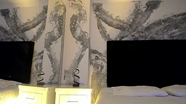 lilithDraven  online show from March 2026 03:56:04 AM