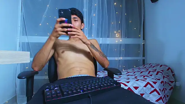 D3mon cock online show from November 2025 03:50:02 AM