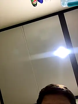 luisDi07 online show from November 2025 07:58:02 AM