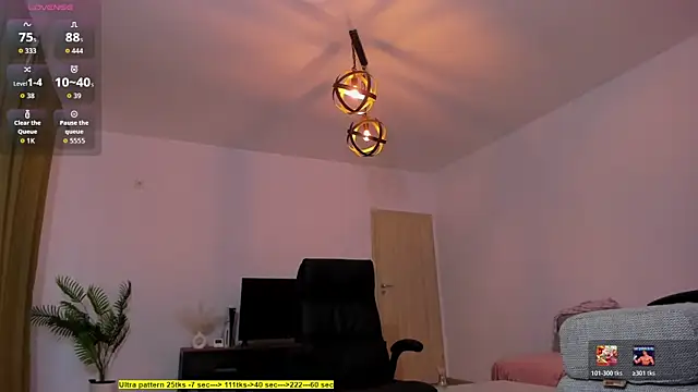 Snapshot of foxx_giirl chatting on July 2026 04:35:01 AM foxx giirl online show from July 2026 04:35:01 AM