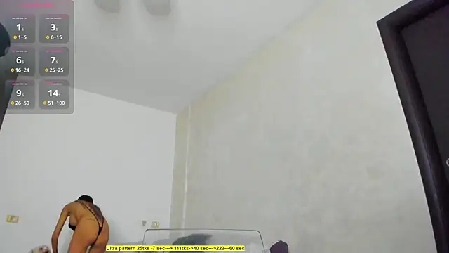 Snapshot of foxx_giirl chatting on December 2025 03:12:01 PM foxx giirl online show from December 2025 03:12:01 PM