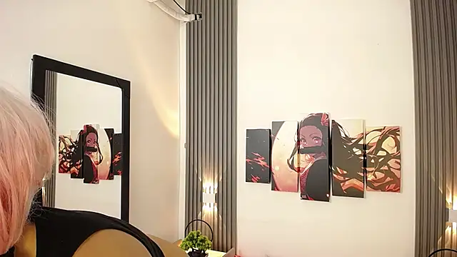 Snapshot of Kitsune_chan18 chatting on November 2025 01:03:01 PM Kitsune chan18 online show from November 2025 01:03:01 PM