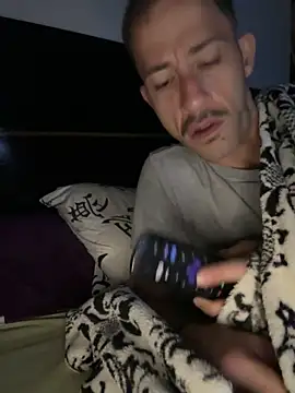 Lucasjandre online show from April 2026 06:53:02 AM