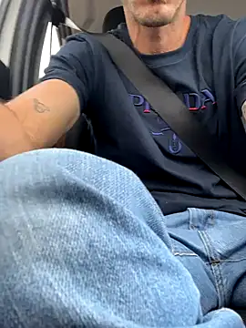 Lucasjandre online show from December 2025 11:34:02 AM