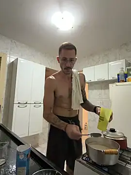 Lucasjandre online show from April 2026 10:19:02 PM