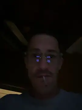Lucasjandre online show from March 2026 09:28:01 PM