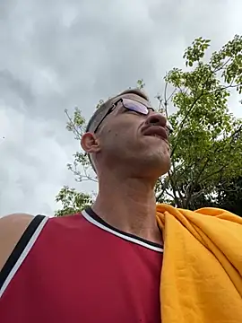 Lucasjandre online show from November 2025 12:16:01 PM