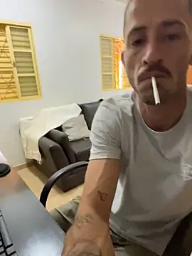 Lucasjandre online show from December 2025 04:39:02 PM