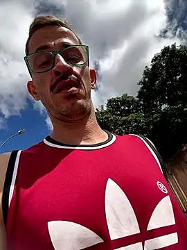 Lucasjandre online show from January 2026 12:55:02 PM